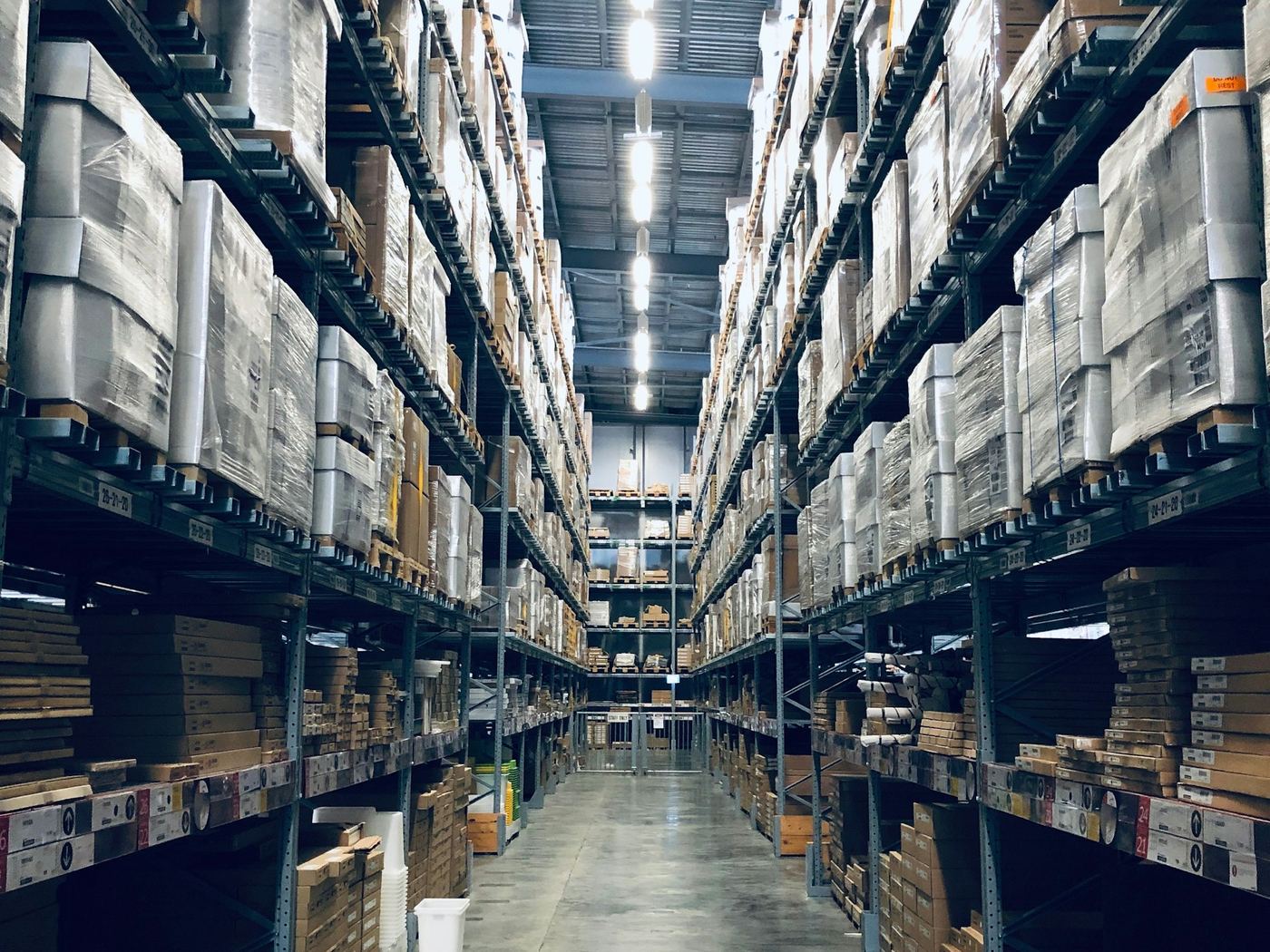 Palettenregal im Lager von Kremling Logistik